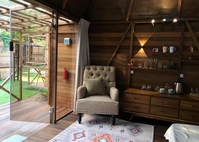 Bali Wow! Bungalows, Benoa ゲストハウス 3*