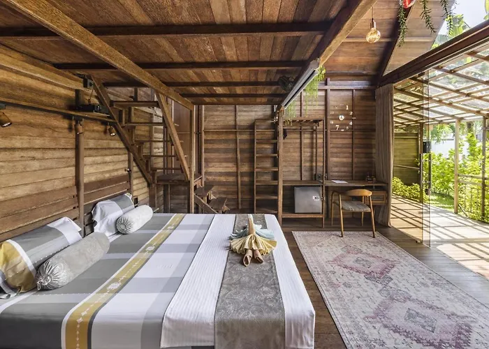 Bali Wow! Bungalows, Benoa Guest house